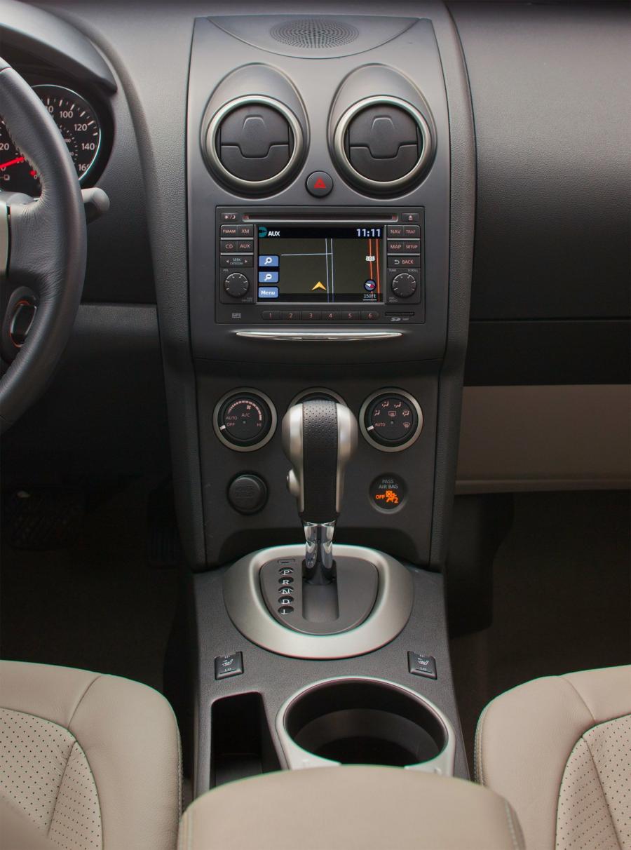  Nissan Rogue 2011 года  (US) (фото 12 из 69)